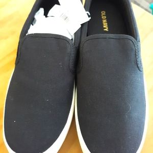 ▪️Old Navy canvas slip ons▪️